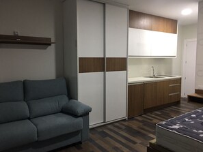 1 bedroom, in-room safe, iron/ironing board, WiFi