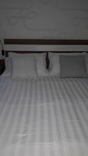 1 bedroom, in-room safe, iron/ironing board, WiFi