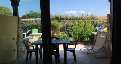 Kahden huoneen huoneisto Palaussa, 20 minuutin päässä Costa Smeraldasta Sardiniassa