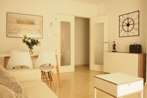 Télévision, chaîne hi-fi