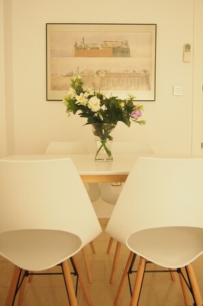 Dining - Vero GRANADA Center + PARKING in the same building. (Granada)