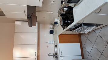 Frigorífic, microones, forn i rentaplats