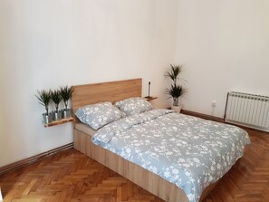 3 quartos, ferros/tábuas de passar roupa, Wi-Fi de cortesia