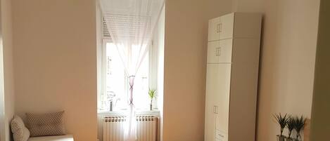 3 dormitorios, tabla de planchar con plancha, wifi gratis y ropa de cama