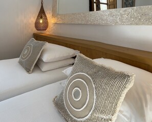 3 Schlafzimmer, Zimmersafe, Schreibtisch, schallisolierte Zimmer