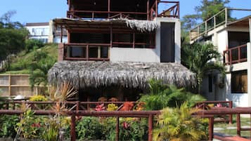 Elite Villa, Multiple Beds, Non Smoking, Ocean View | 3 bedrooms, in-room safe, individually decorated, individually furnished