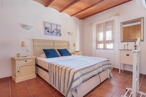 2 habitaciones, tabla de planchar con plancha y internet 