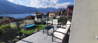 Villa Mari, villa independiente con magníficas vistas al jardín.