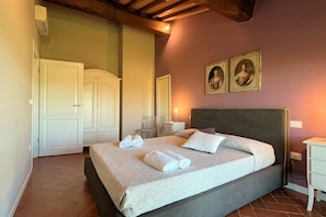 2 bedrooms, WiFi, bed sheets - Borgo del Silenzio -  Gelsomino two-bedroom apartment with private terrace (Provincia di Pisa)