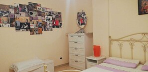2 Schlafzimmer, Bügeleisen/Bügelbrett, Reisekinderbett, kostenloses WLAN