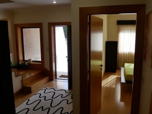 3 Schlafzimmer, Bügeleisen/Bügelbrett, WLAN, Bettwäsche