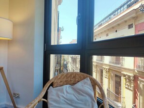 Interior - Gorgeous views over La Rambla. Very bright! R.A. (Barcelona)