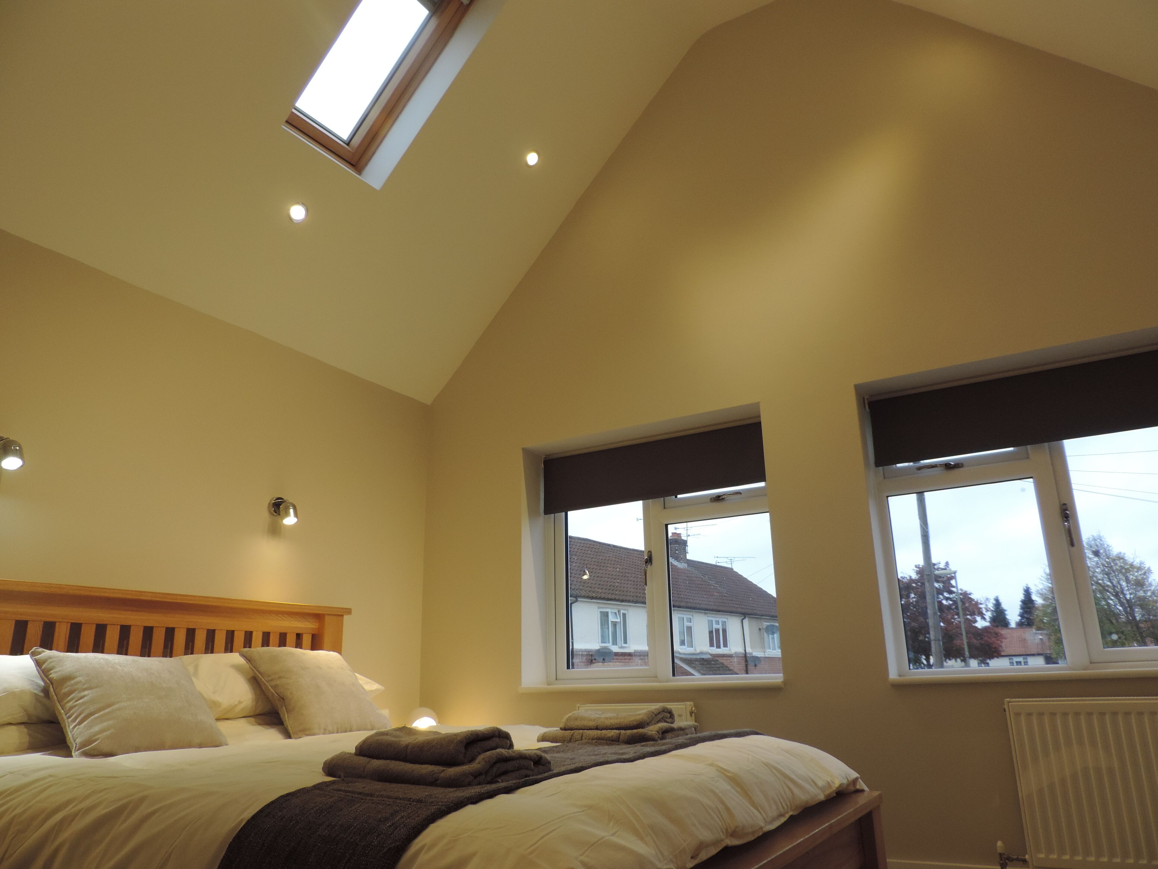 3 bedrooms, desk, iron/ironing board, free WiFi