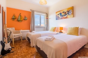 2 habitaciones, tabla de planchar con plancha y wifi gratis