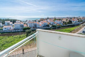 Property grounds - Casa Isabela (Estoril)
