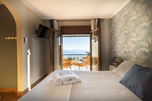 5 bedrooms, iron/ironing board, travel crib, free WiFi