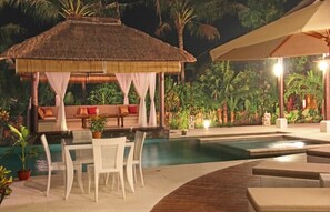 Pool - Villa Tri Murti, Lovina beach villa with private swimming pool at - up to 10 people (Temukus)
