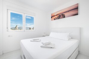 2 bedrooms, iron/ironing board, free WiFi, bed sheets - Veracruz 18-A (Benidorm)