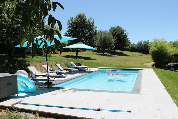 The pool, looking back toward the gite on the right.