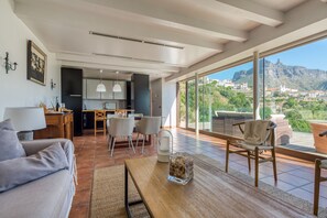 Télévision, chaîne hi-fi