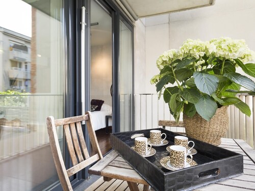 2 chambres terrasse Sant Gervasi et un parking en option - 4 personnes - WiFi