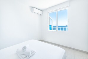 2 slaapkamers, een strijkplank/strijkijzer, gratis wifi, beddengoed