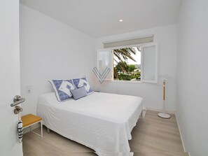 3 soverom, strykejern/-brett og internettilgang