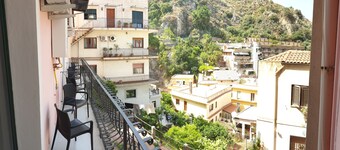 NEW Casa Corvaja 1 - 300 meters from the center / private parking space