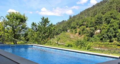 House with private pool near Gerês
