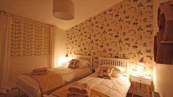 2 chambres, fer et planche Ă repasser, Wi-Fi, draps fournis