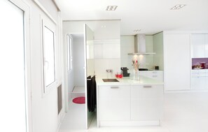 Microwave, stovetop, dishwasher