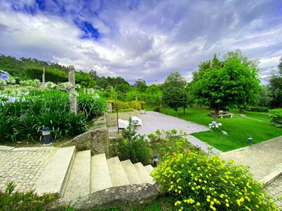 Private farmhouse with pool, games room and large garden