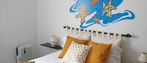 3 bedrooms, WiFi, bed sheets