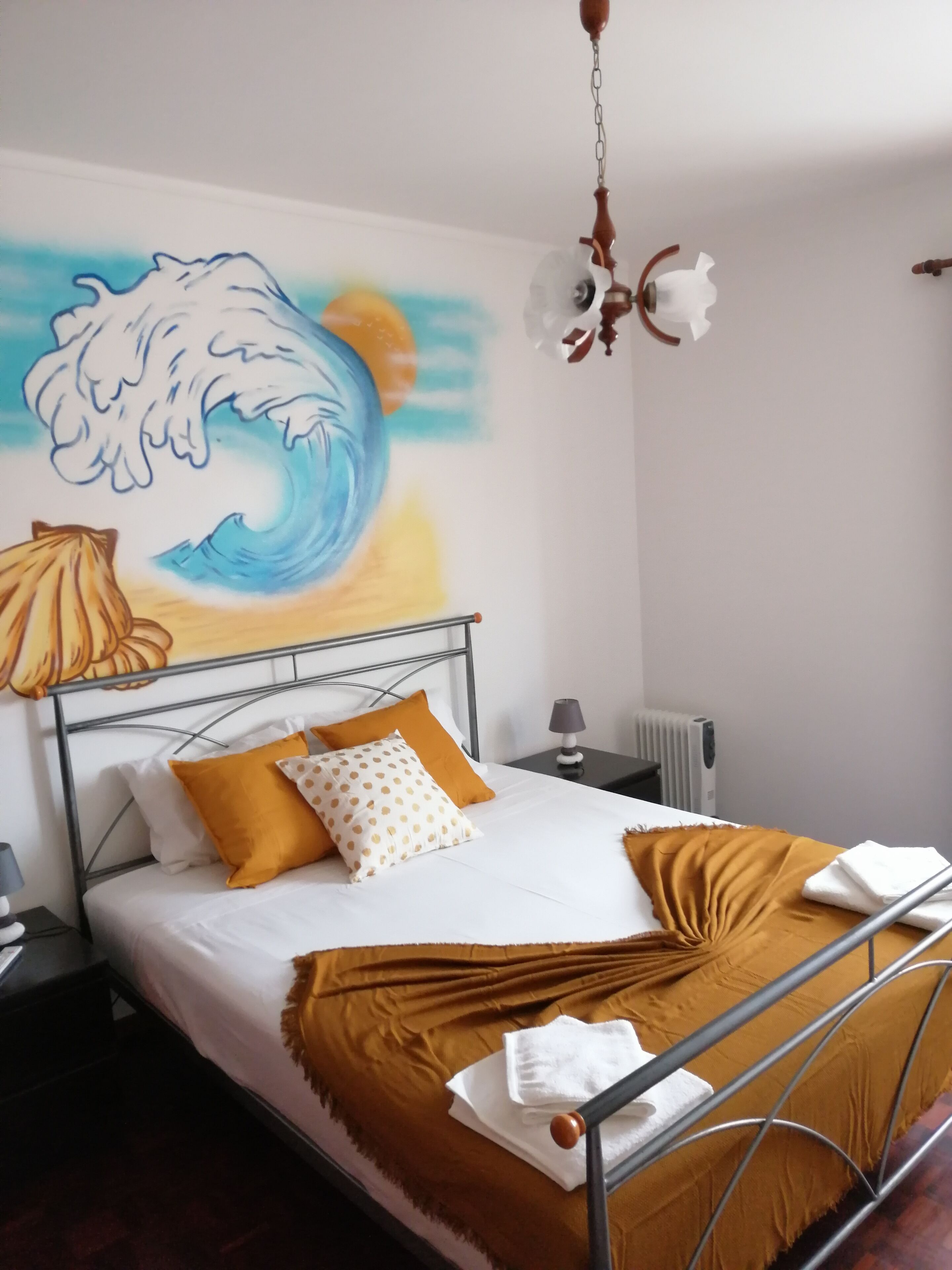 3 bedrooms, WiFi, bed sheets