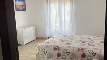 2 chambres, fer et planche Ă repasser, lit parapluie, Wi-Fi gratuit