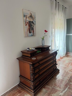 Interior - Relax a few steps from the sea - in front of the Aeolian Islands. (Spadafora)