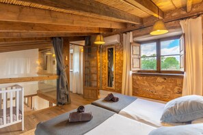 3 bedrooms, iron/ironing board, travel cot, free WiFi