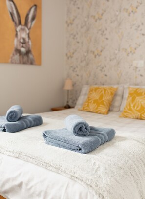1 chambre, fer et planche à repasser, accès au Wi-Fi (inclus)