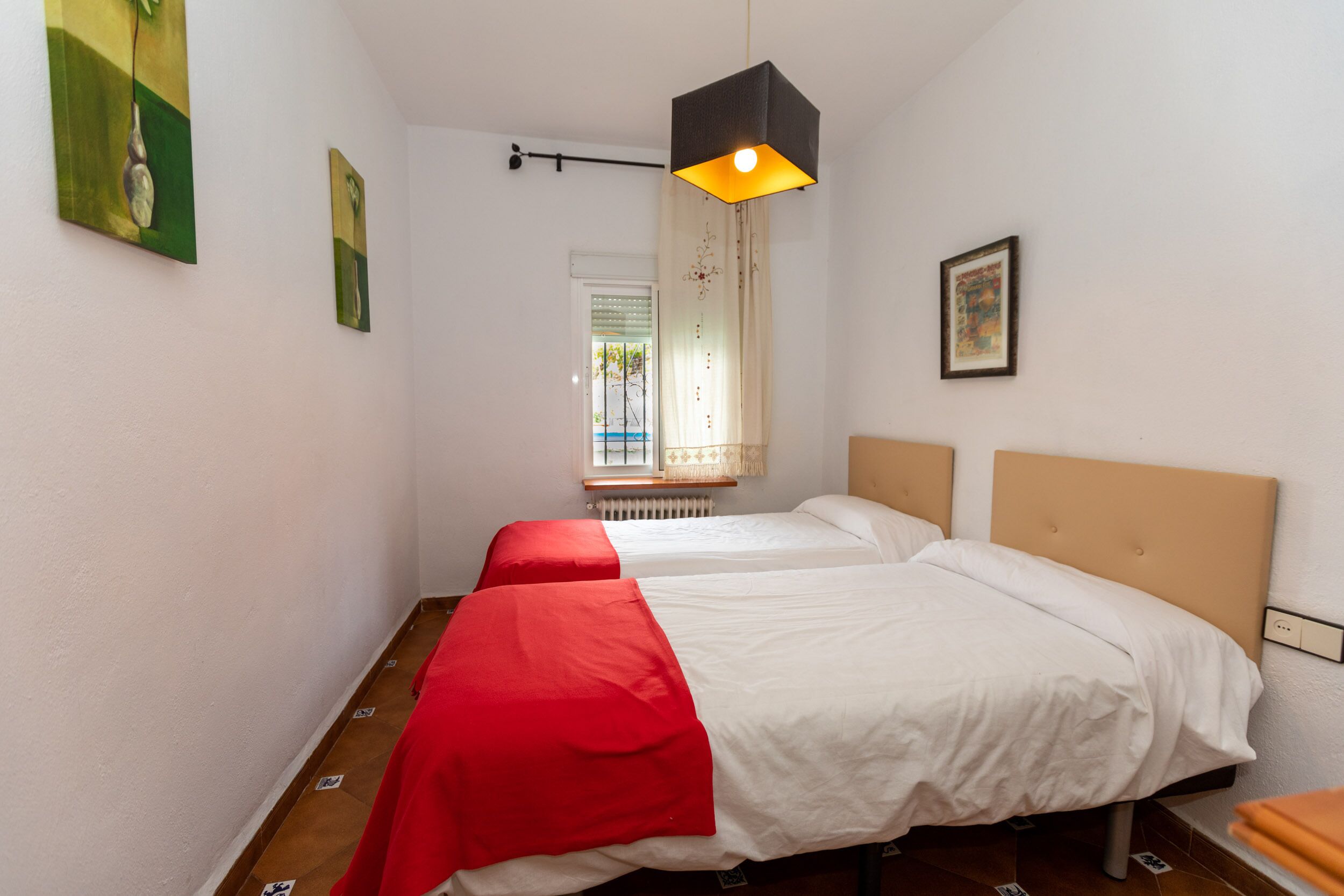 3 bedrooms, soundproofing, iron/ironing board, free WiFi