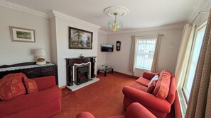Smart TV, fireplace - Charming 3 Bedroom, Self Catering in centre of Mid Ulster (Rock Dungannon)