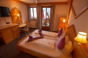 Double Room | In-room safe, desk, blackout curtains, free WiFi - Panzl braü (Virgen)