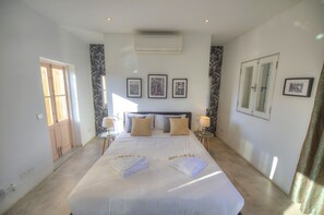 4 Schlafzimmer, Bügeleisen/Bügelbrett, kostenloses WLAN, Bettwäsche