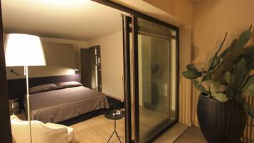 2 bedrooms, iron/ironing board, travel cot, free WiFi