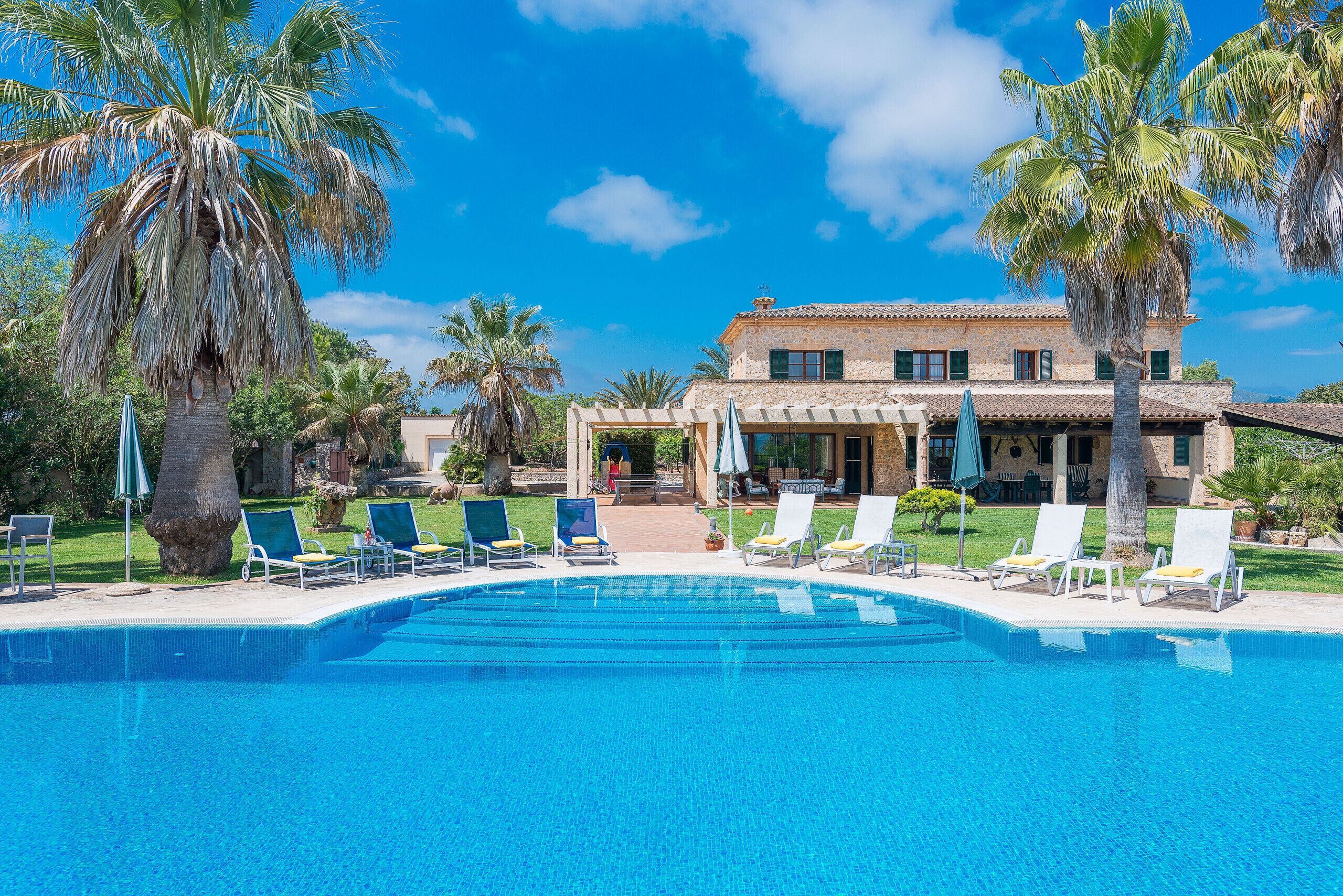 EL MOLINO Finca with pool in Arta for 6 people www.mallorcavillaselection.com