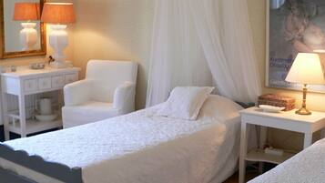 7 bedrooms, iron/ironing board, Internet, bed sheets