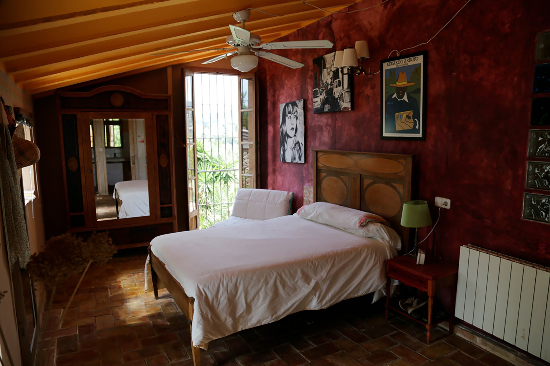 2 bedrooms, Internet, bed sheets