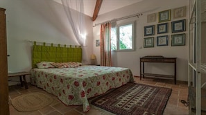 2 chambres, fer et planche à repasser, Wi-Fi