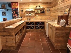 Bar (on property) - Pinheiro House (Aldeia do Meco Zone) (Sesimbra)