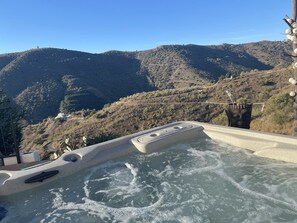 Outdoor spa tub - Single studio, pool, Viñuela, Costa Del Sol (Viñuela)