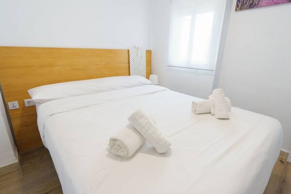 1 bedroom, WiFi, bed sheets